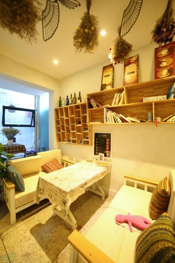 Luoyang Heartland International Youth Hostel Exterior photo